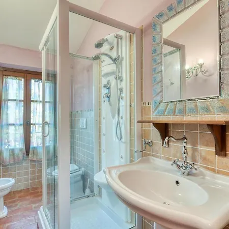 Holiday home Cinque Querci, Lucignano
